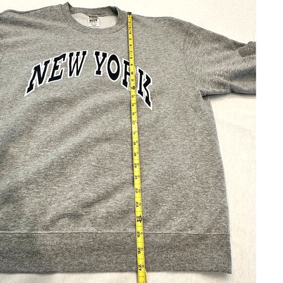 Fruit of the Loom “New York” Large Gray Sweatshirt Excellent Condition - Picture 5 of 6